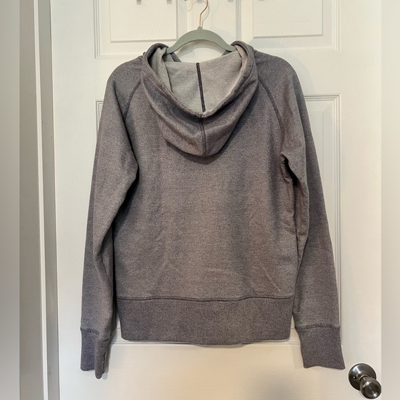 Patagonia Women’s Full-Zip Hoodie - Picture 2 of 7